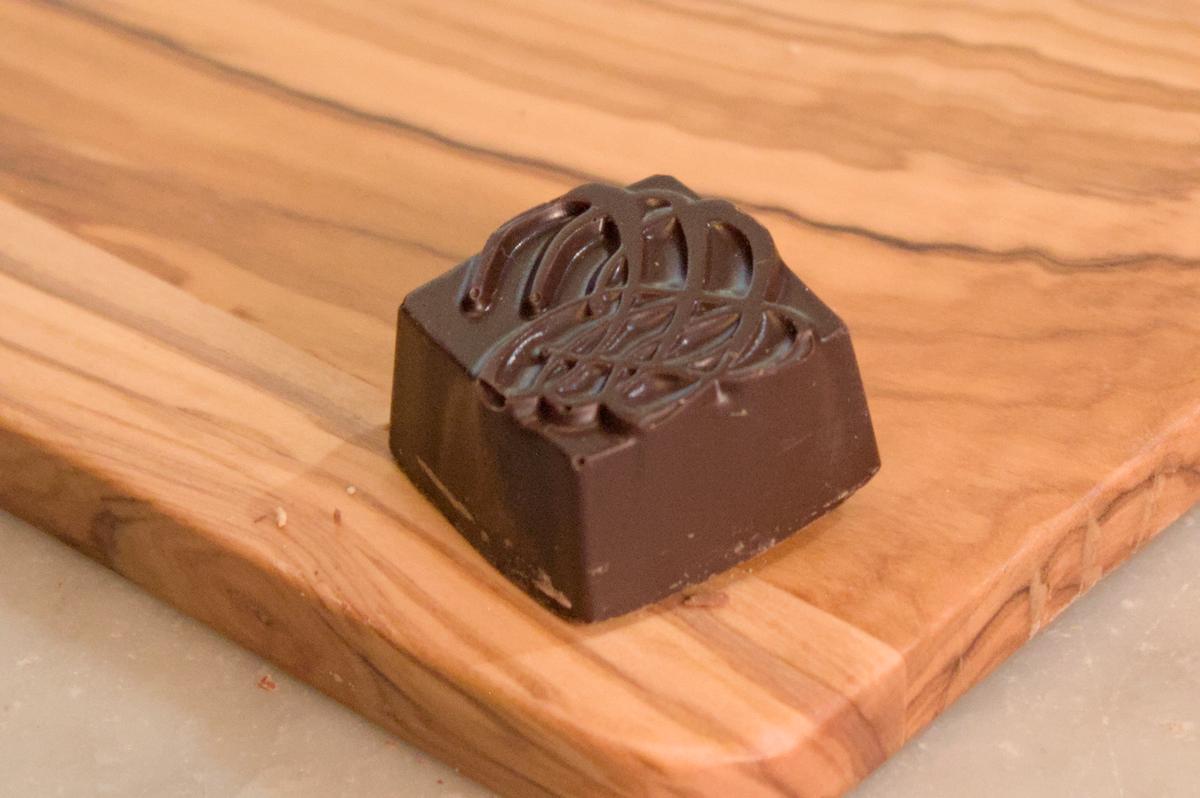 Mini Chocolate Bites | Milk or Dark Chocolate Solids