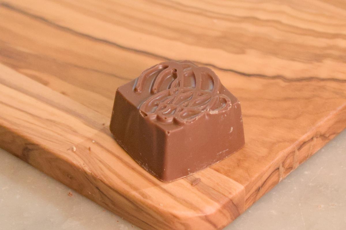 Mini Chocolate Bites | Milk or Dark Chocolate Solids